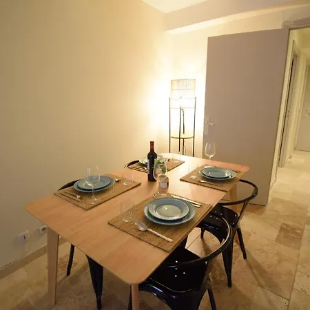 Renting - Pairoliere - Spacious Flat - Old - Massena - Terrace * Ницца